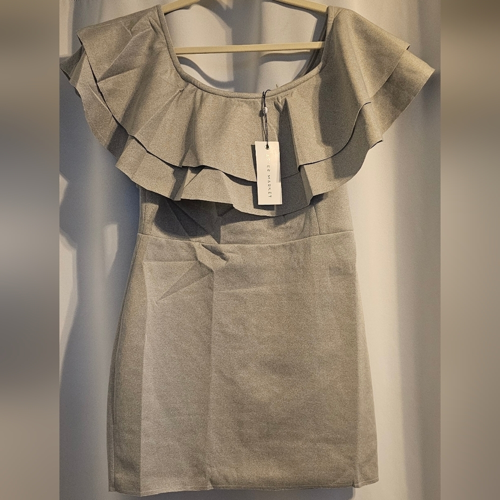 After Market Chic Gray Ruffled Mini Dress - Large